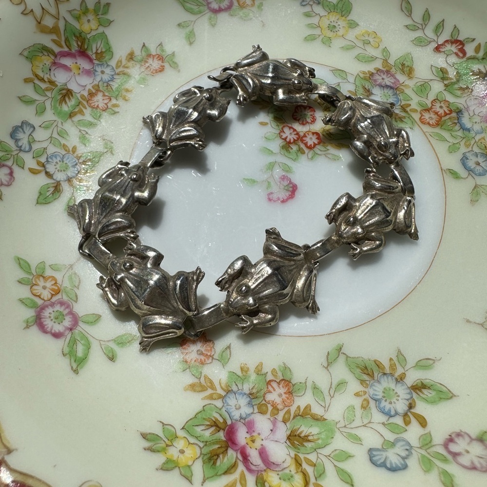 Vintage 1970s Sterling Frog Bracelet